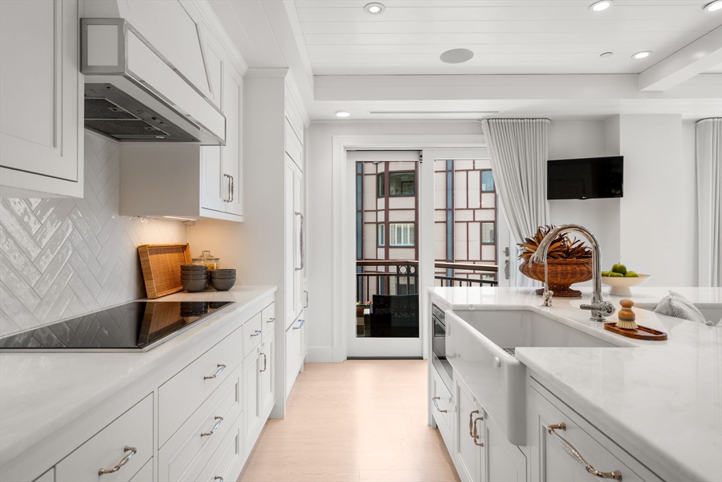 50 Battery Street Unit: 401/501
