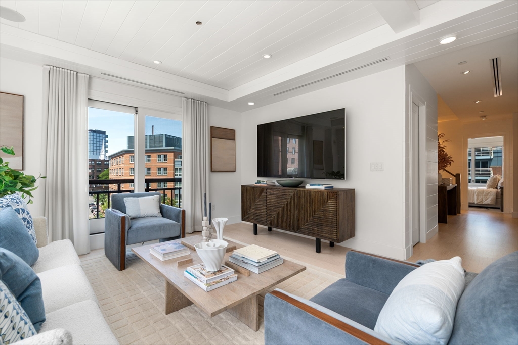 50 Battery Street Unit: 401/501