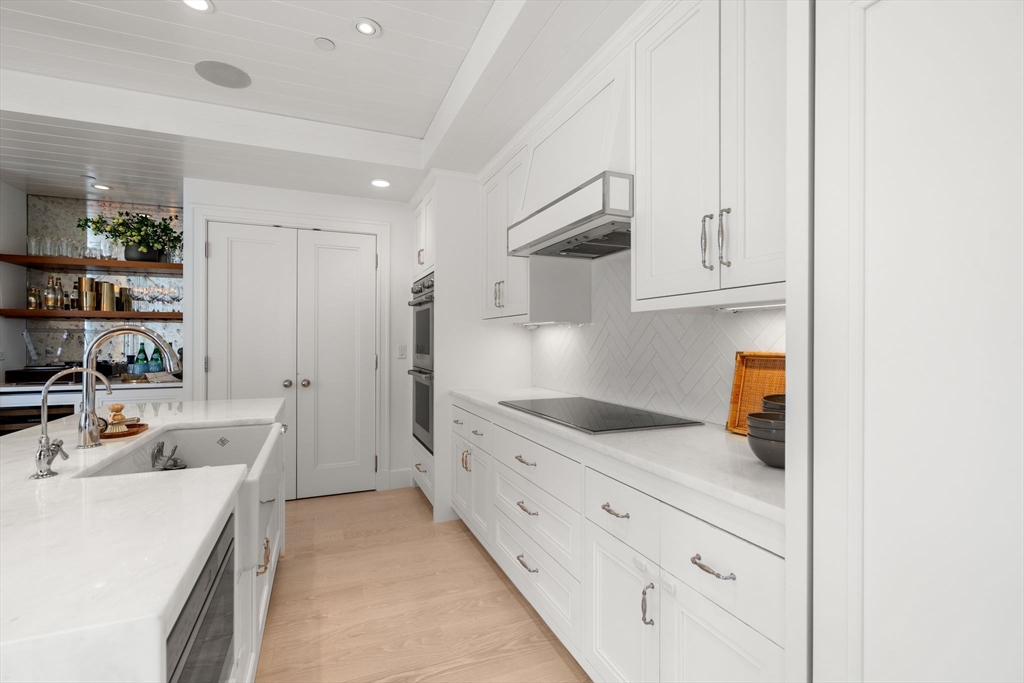 50 Battery Street Unit: 401/501