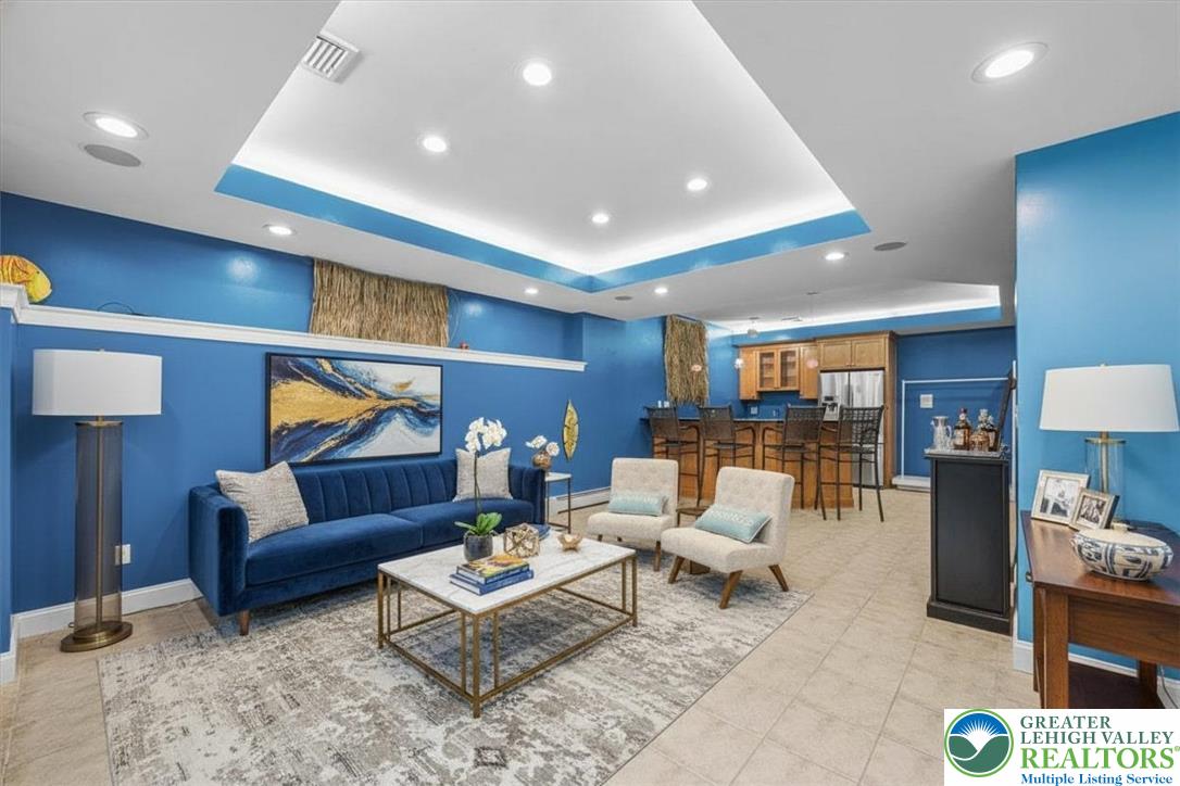 6942 Lehigh Court