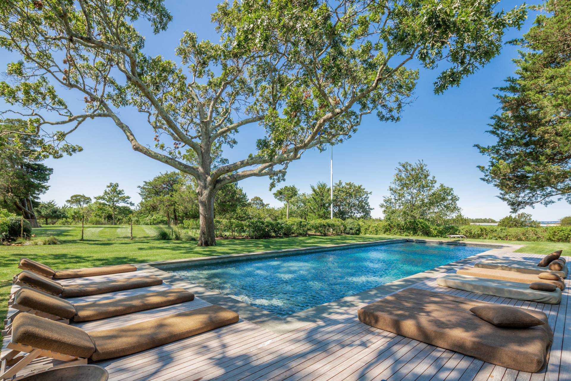 45 RAM ISLAND DR