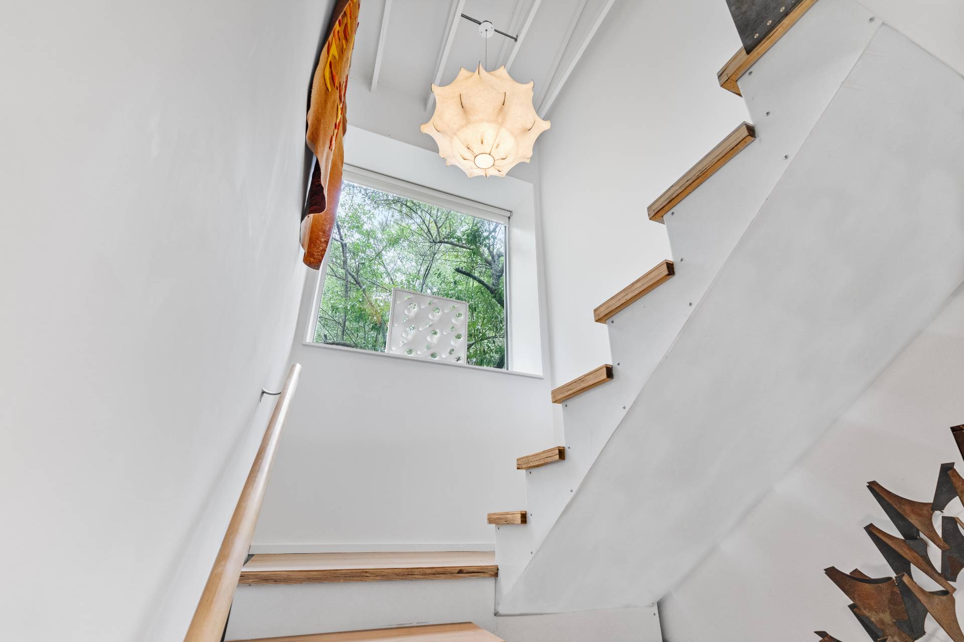 22 HAWTHORNE RD