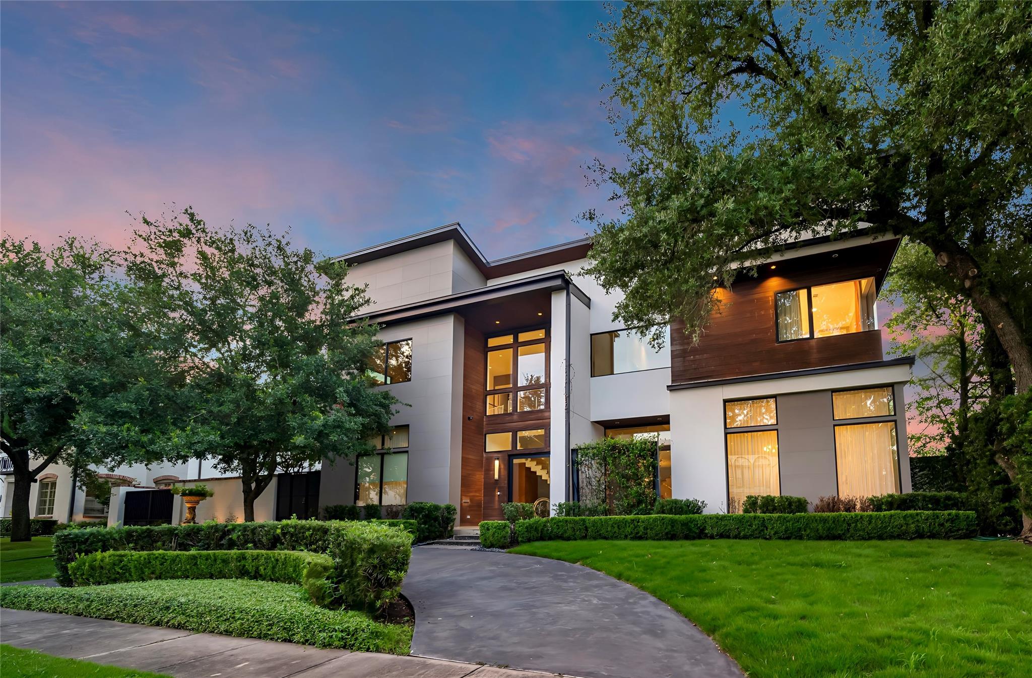 2608 Barbara Lane