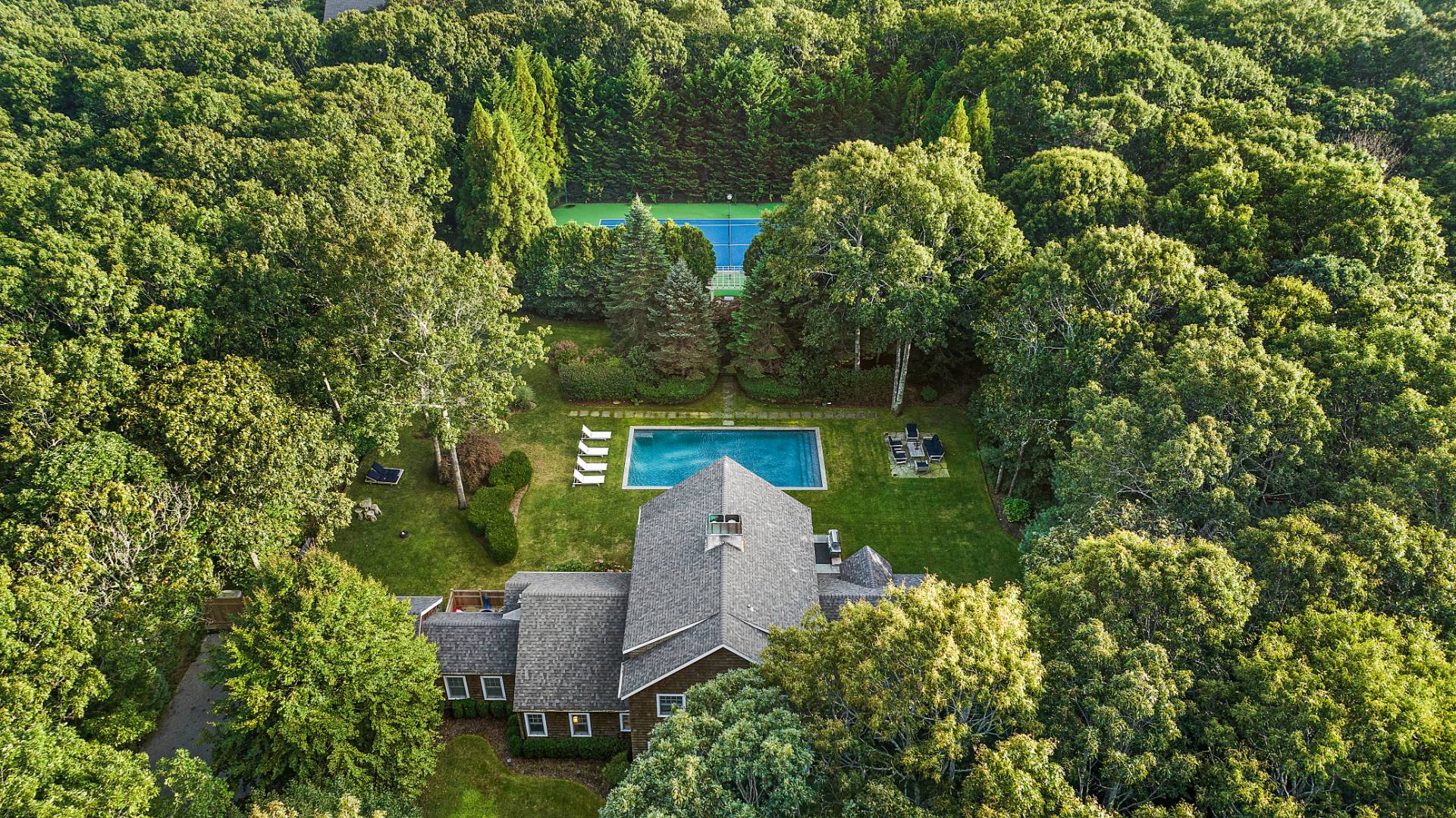 (Undisclosed Address) Wainscott