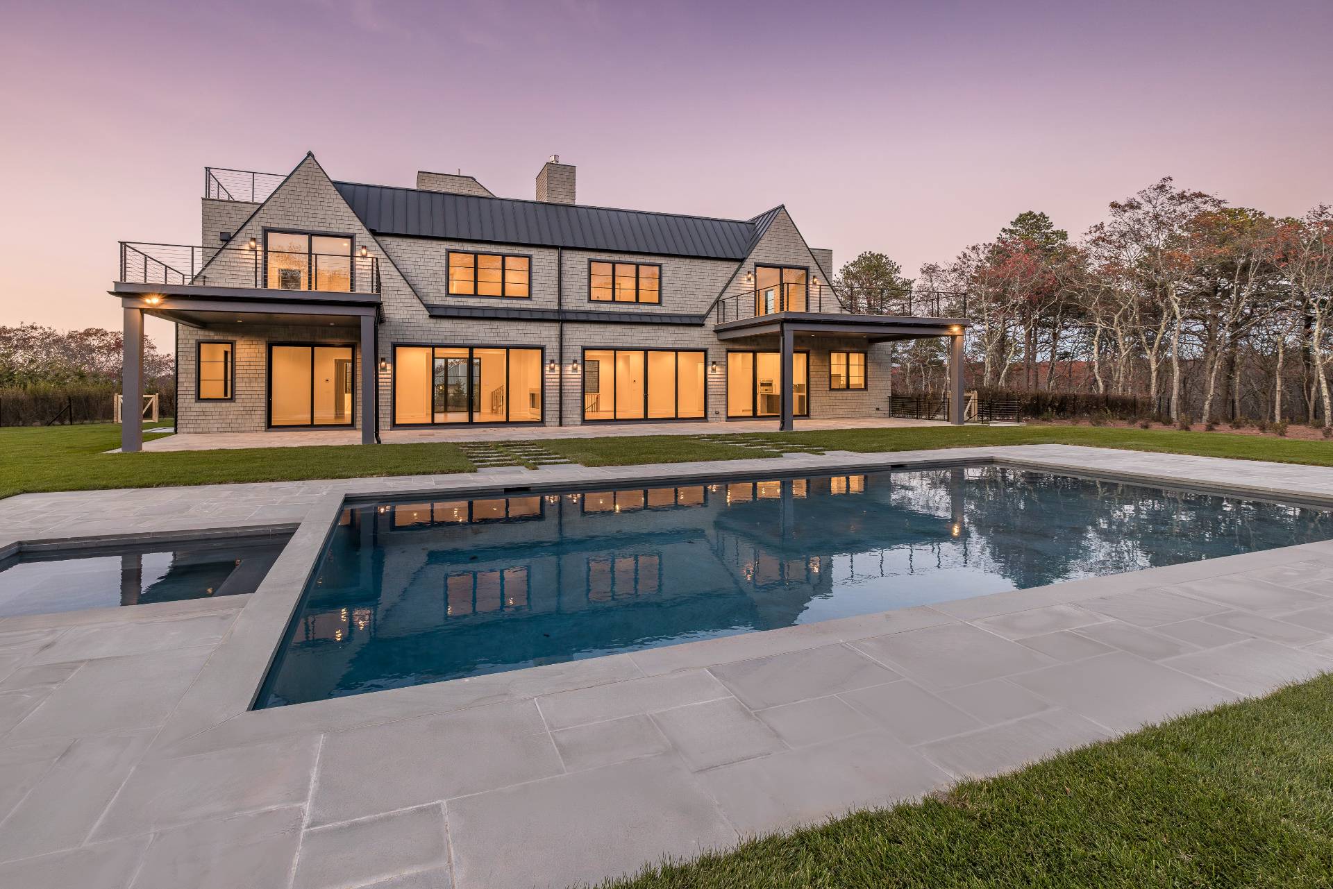 8 Terrace Ave