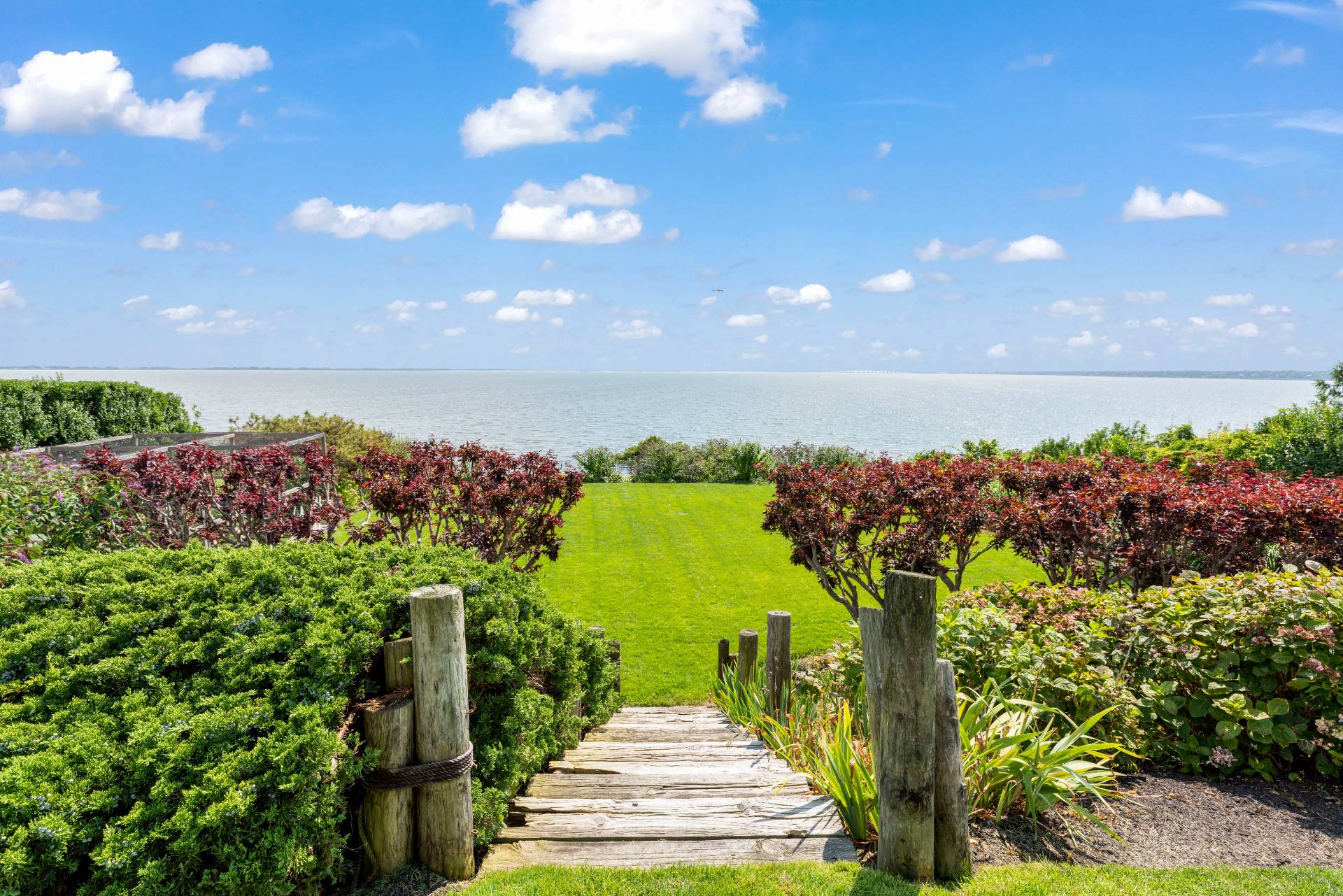 34 OCEANVIEW DR