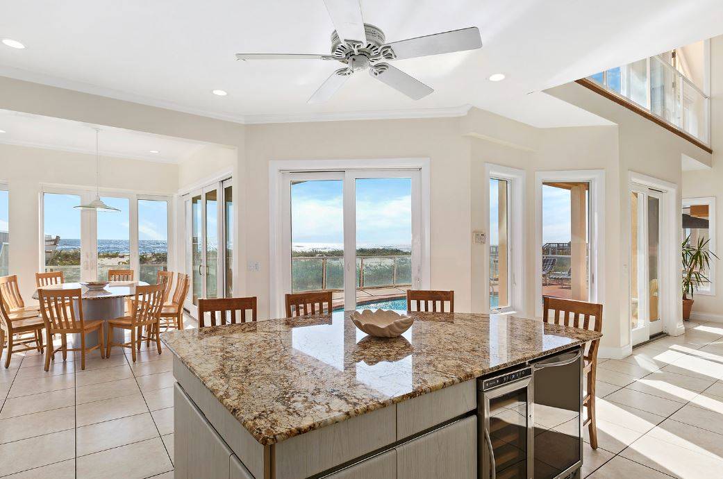 915 DUNE RD