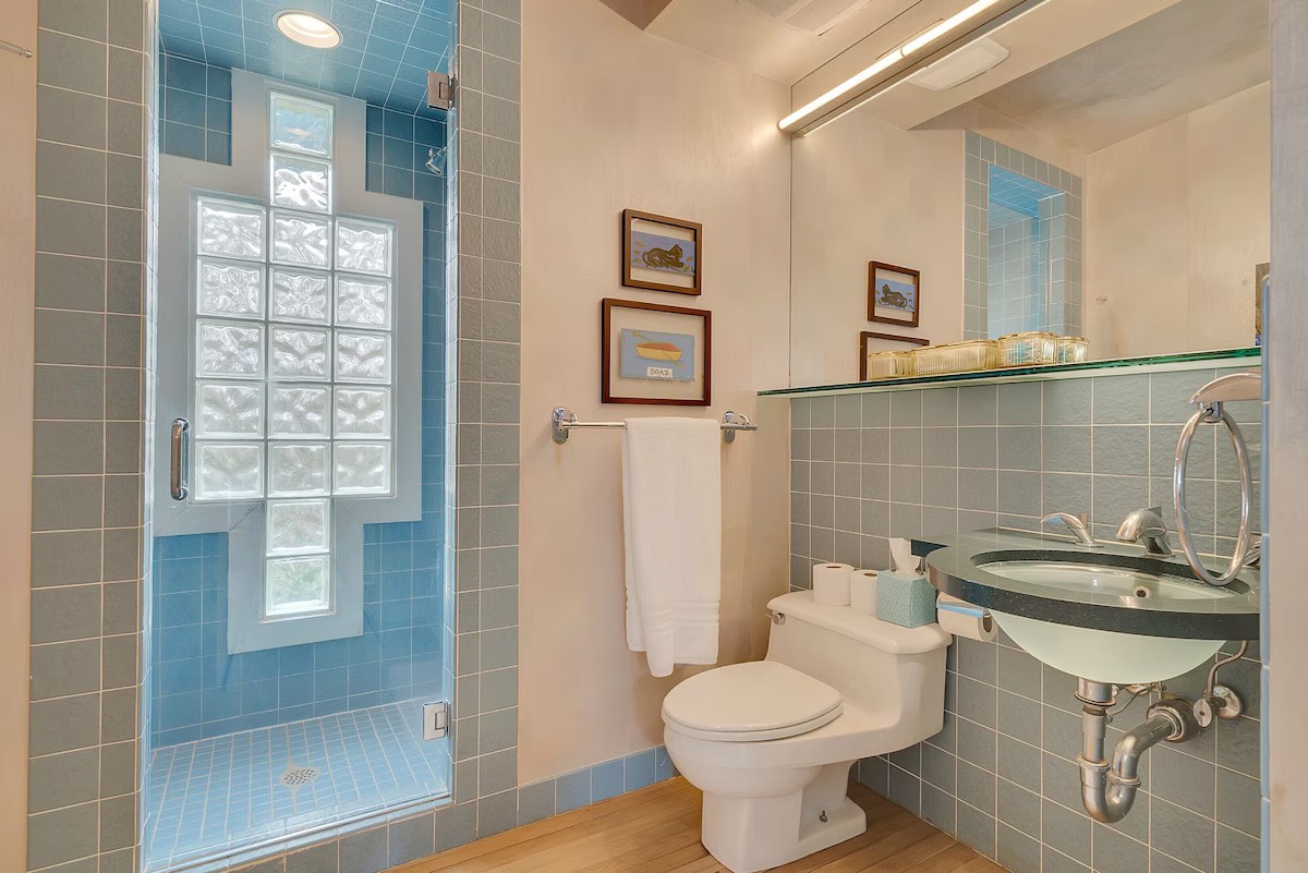 38 Oceanview Dr