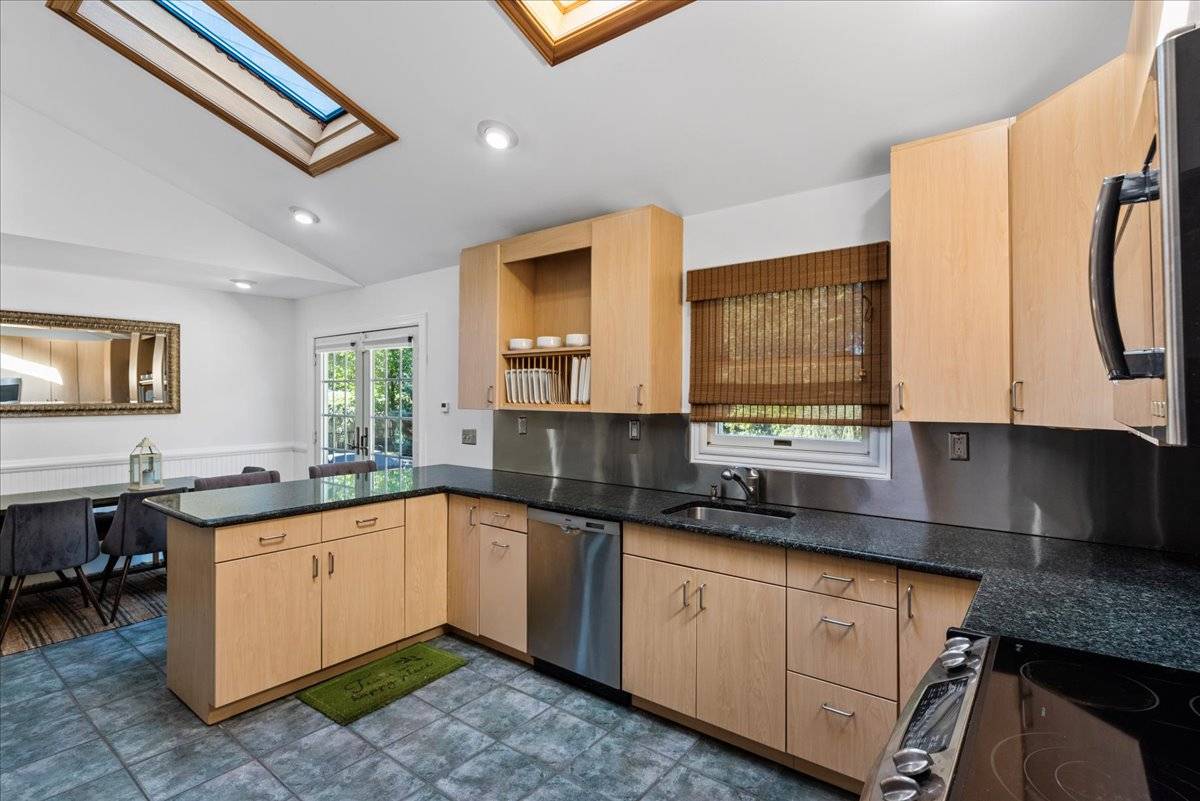 20 Alanson Lane