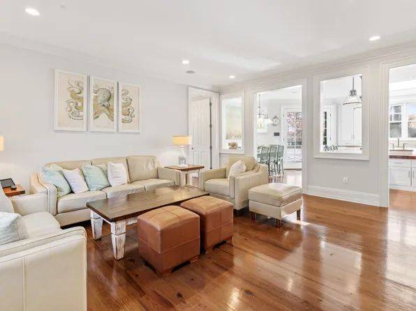 5 Highview Dr