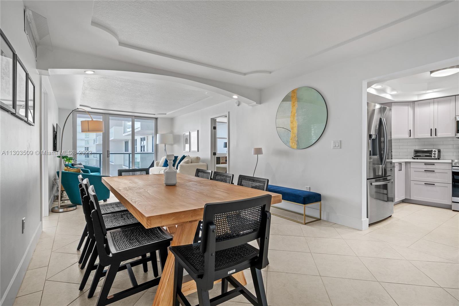 5701 Collins Ave # 712