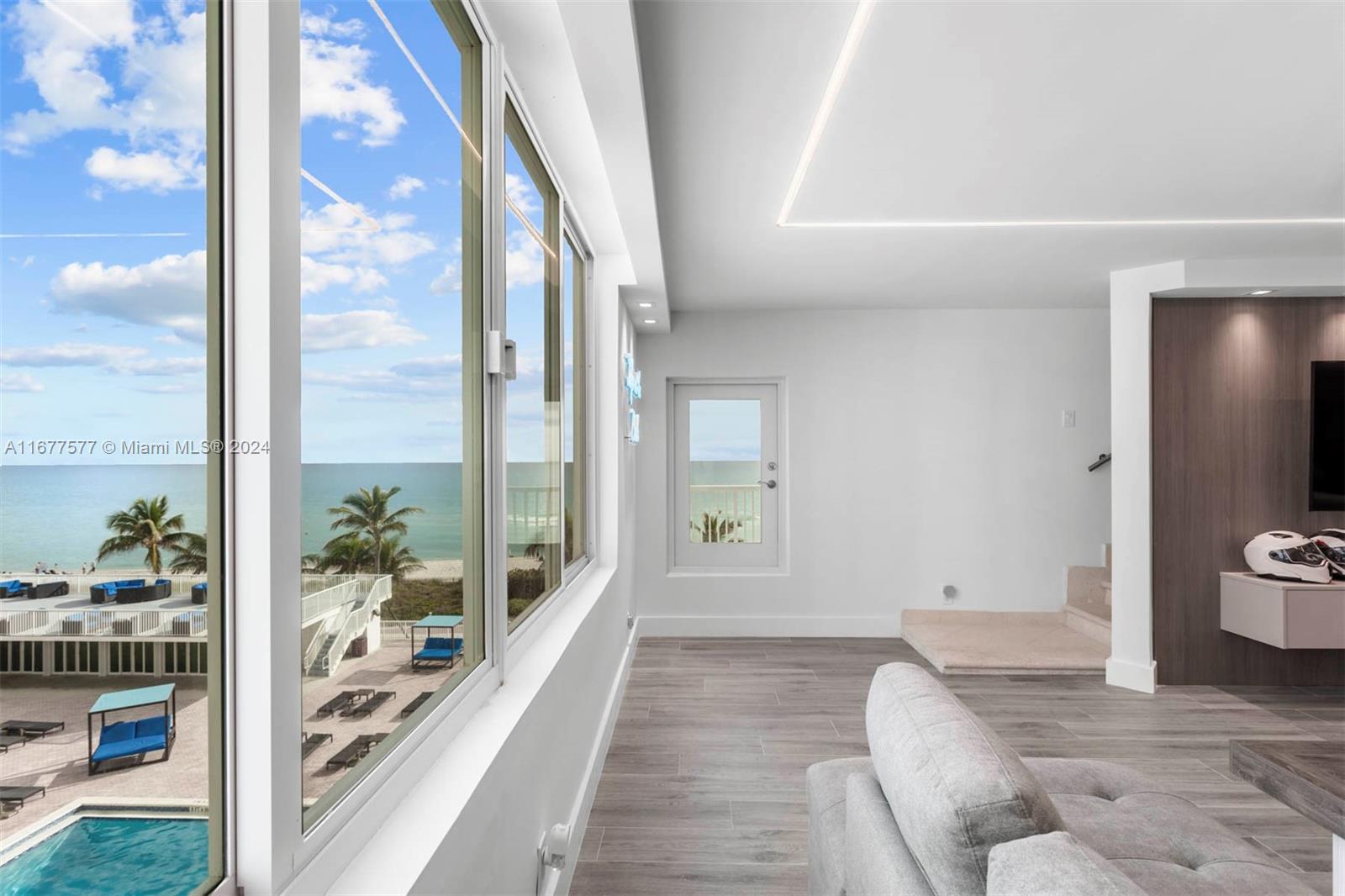 5401 Collins Ave # 349