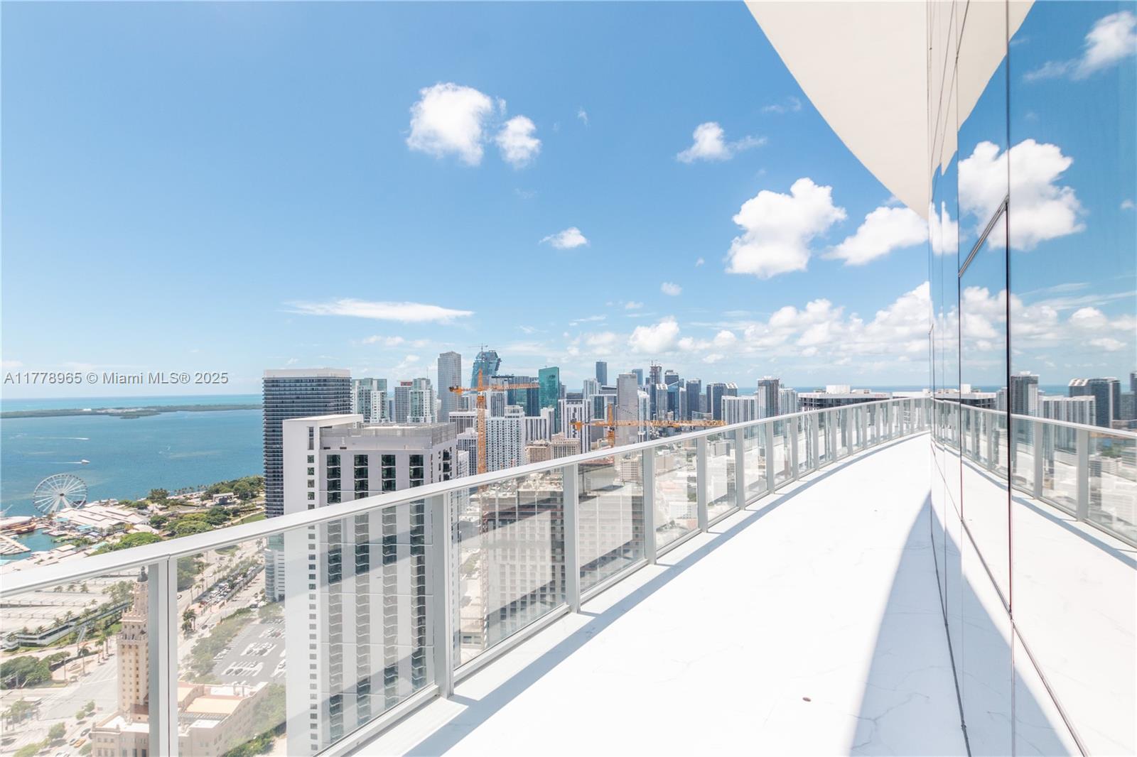 851 NE 1st Ave # 4611