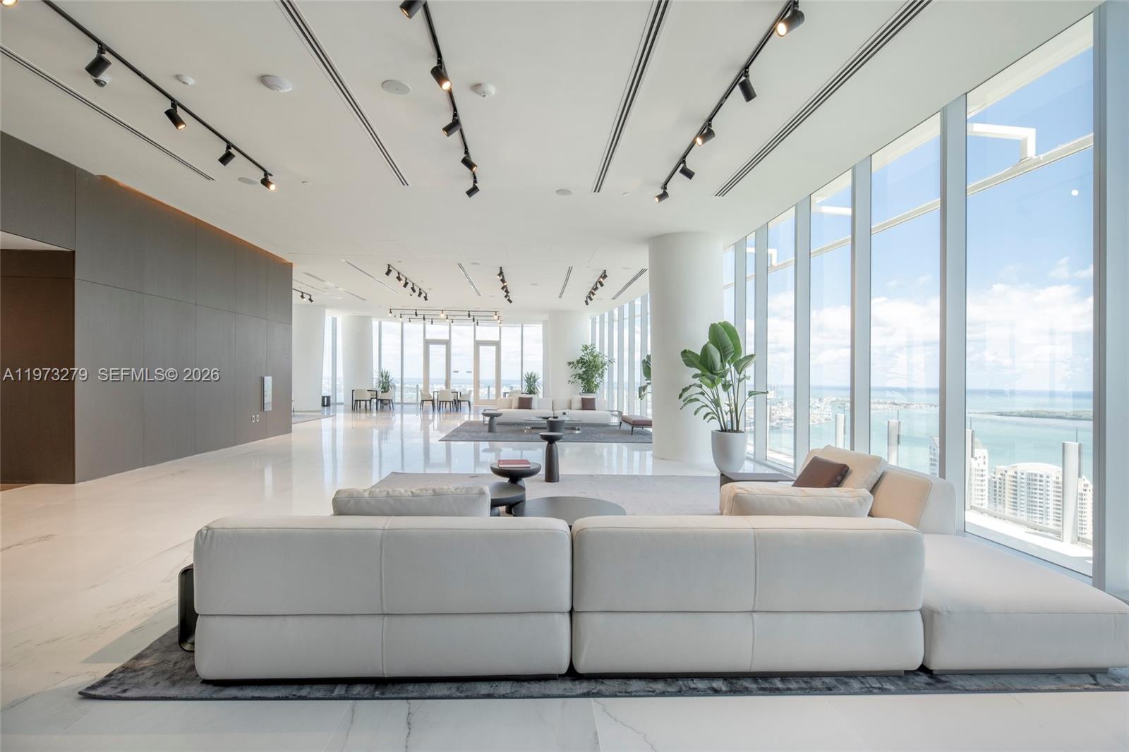 300 Biscayne Boulevard Way # 506E