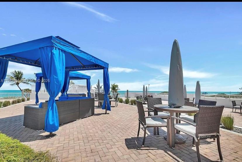 5401 Collins Ave # 411