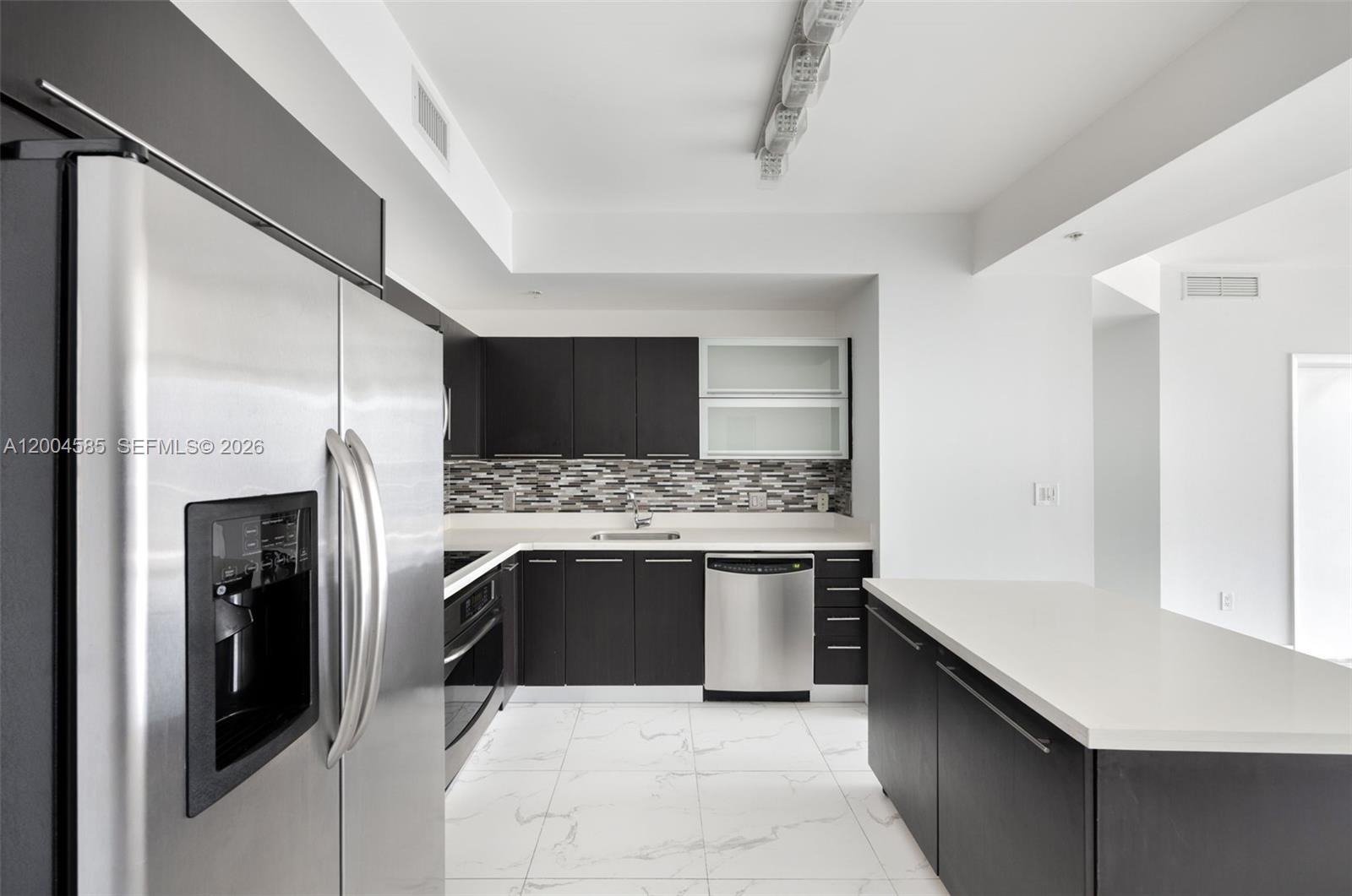 90 SW 3rd St # 2602