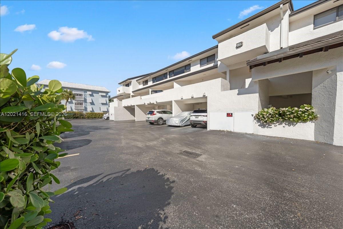 5750 Turin St # 207