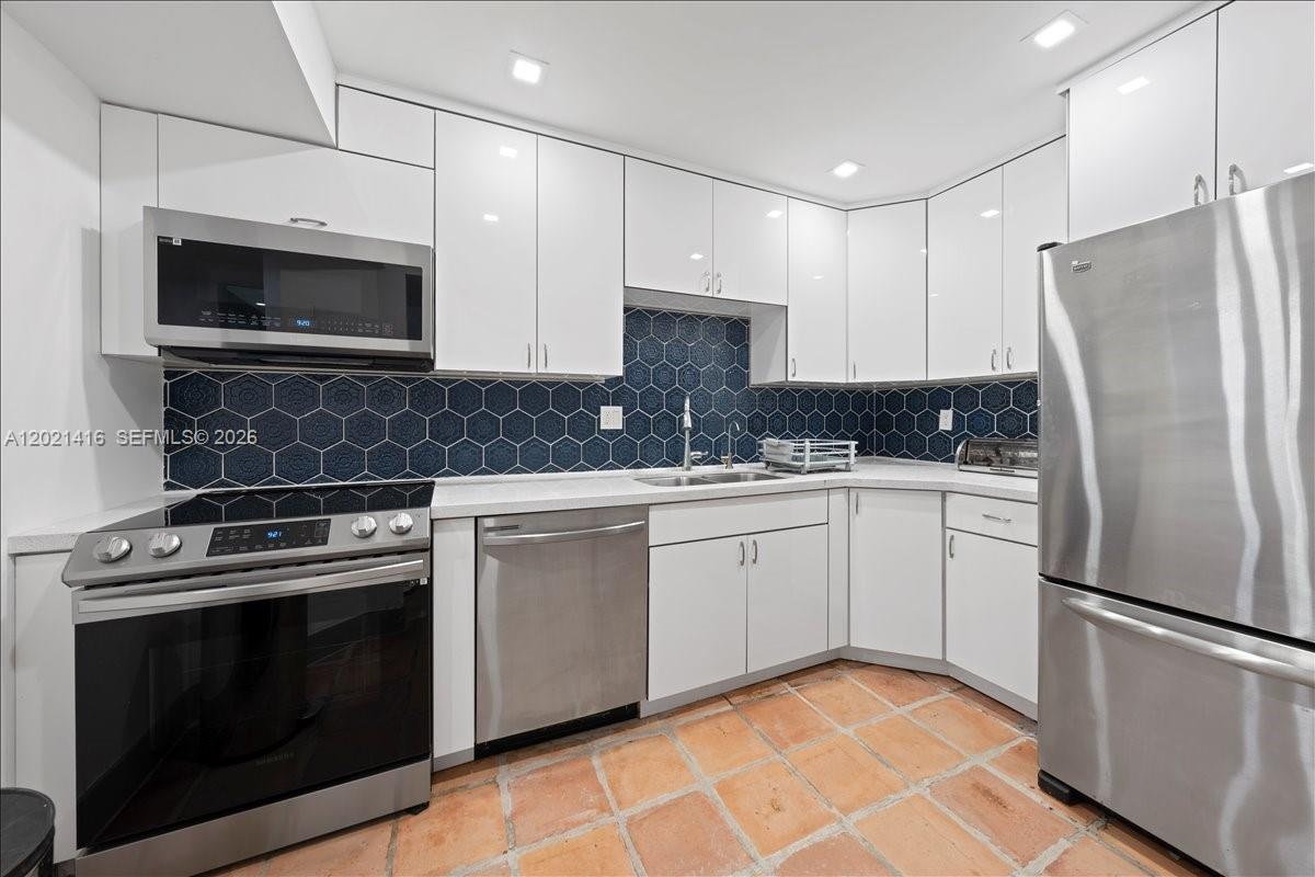 5750 Turin St # 207