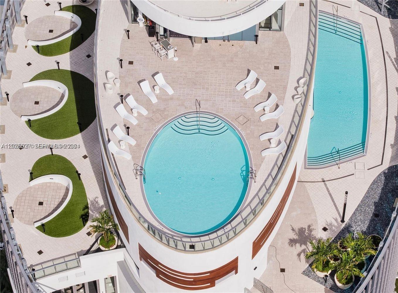 851 NE 1st Ave # 3909