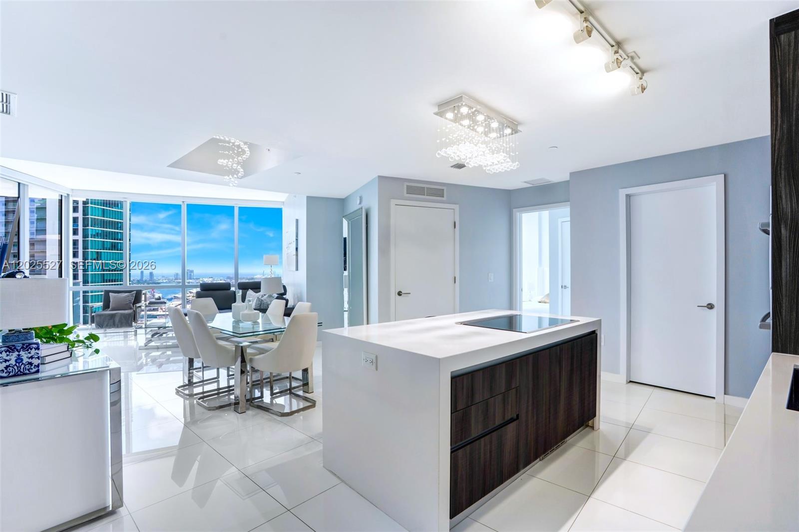 851 NE 1st Ave # 3909