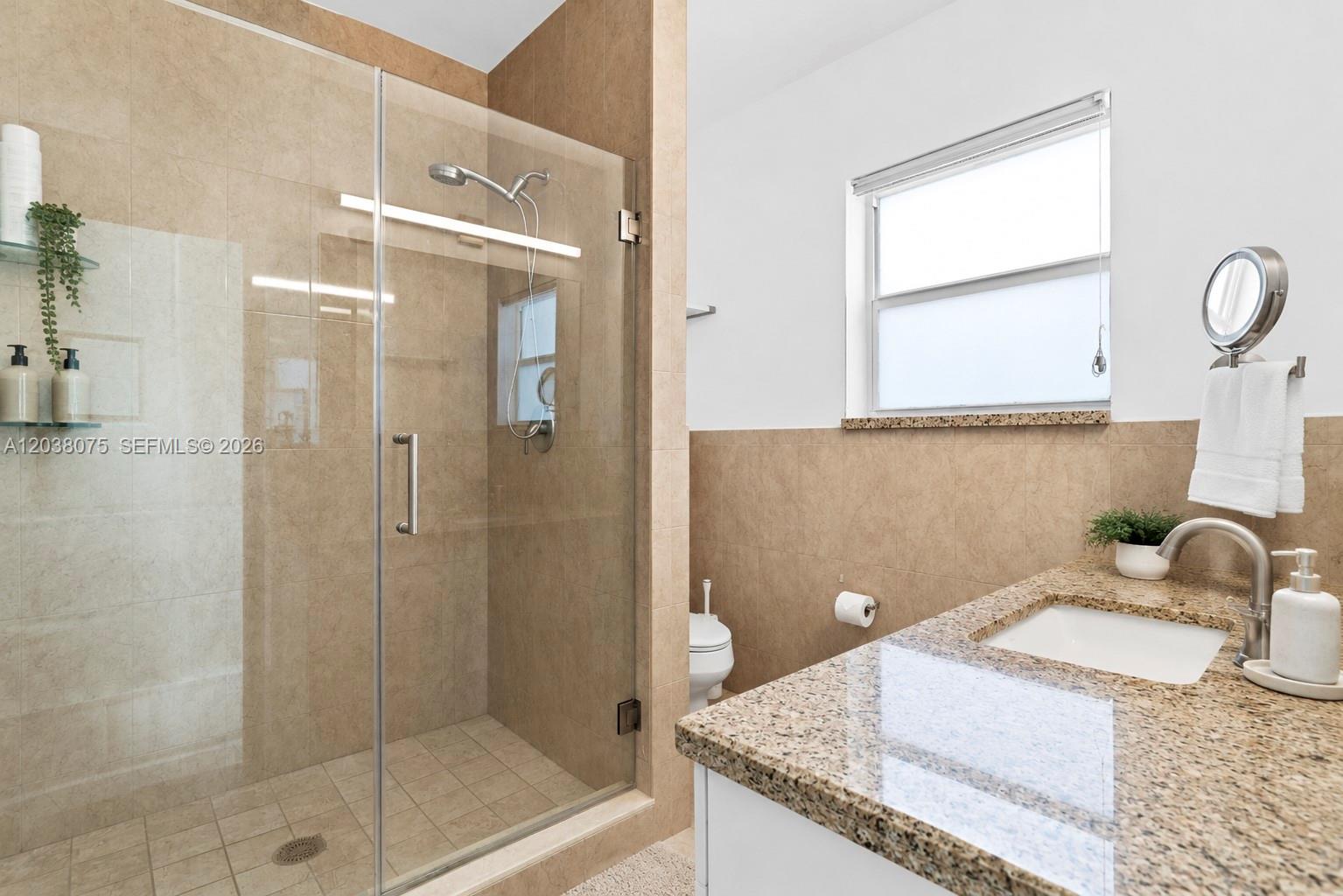 7611 Miami View Dr