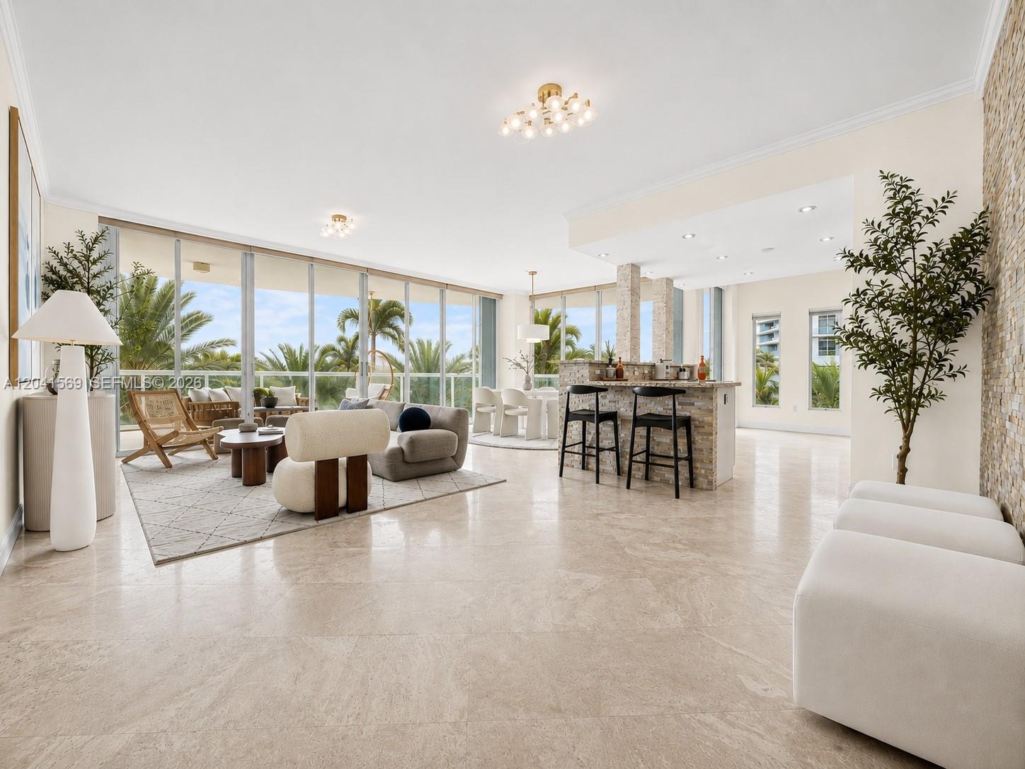 2645 S Bayshore Dr # 304