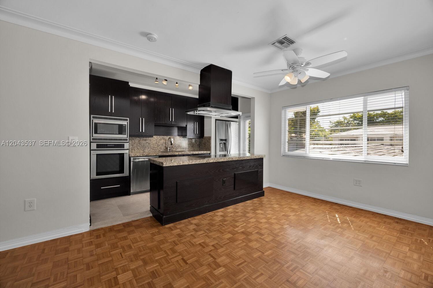 940 Sevilla Ave # 206