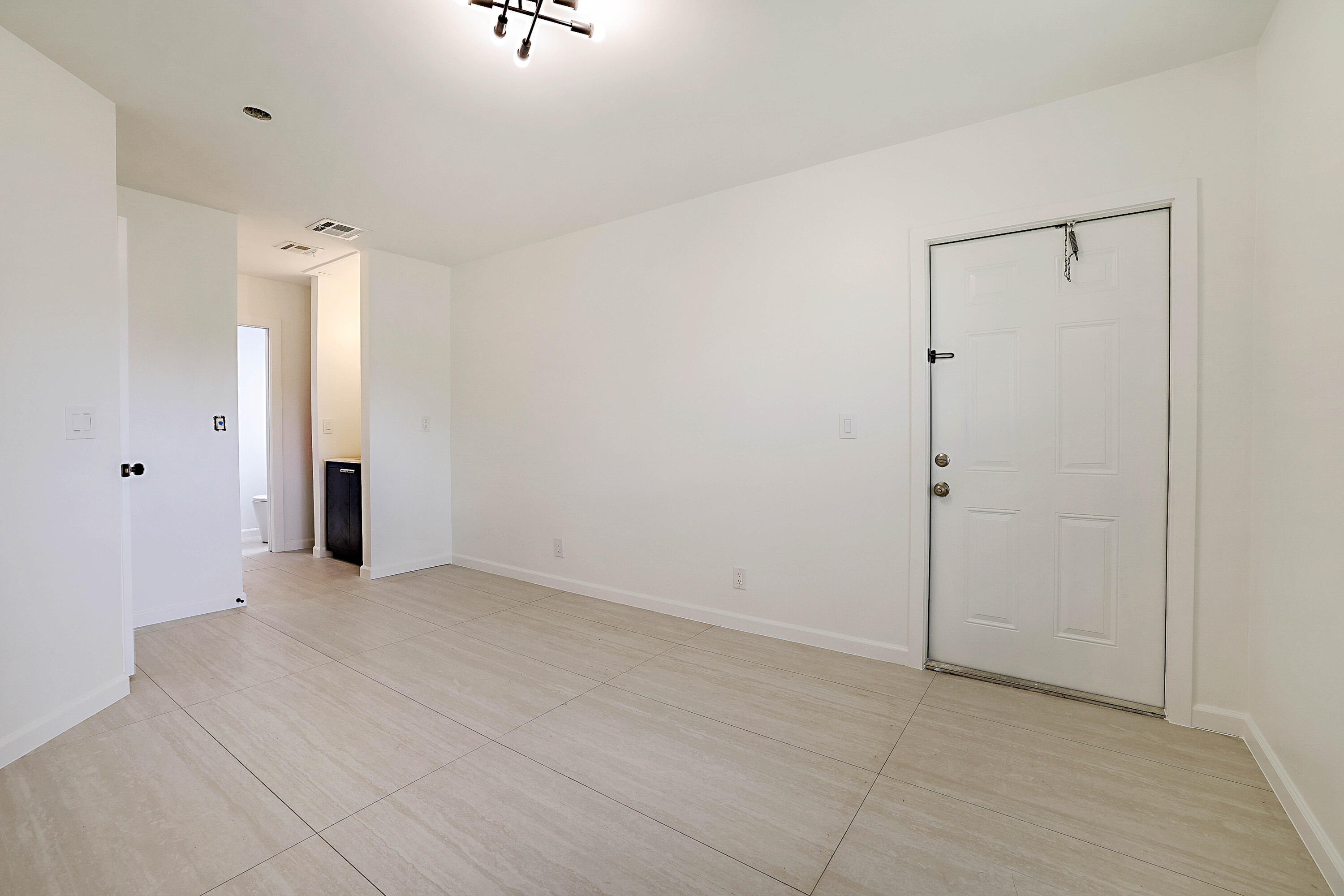 320 NE 42nd Street