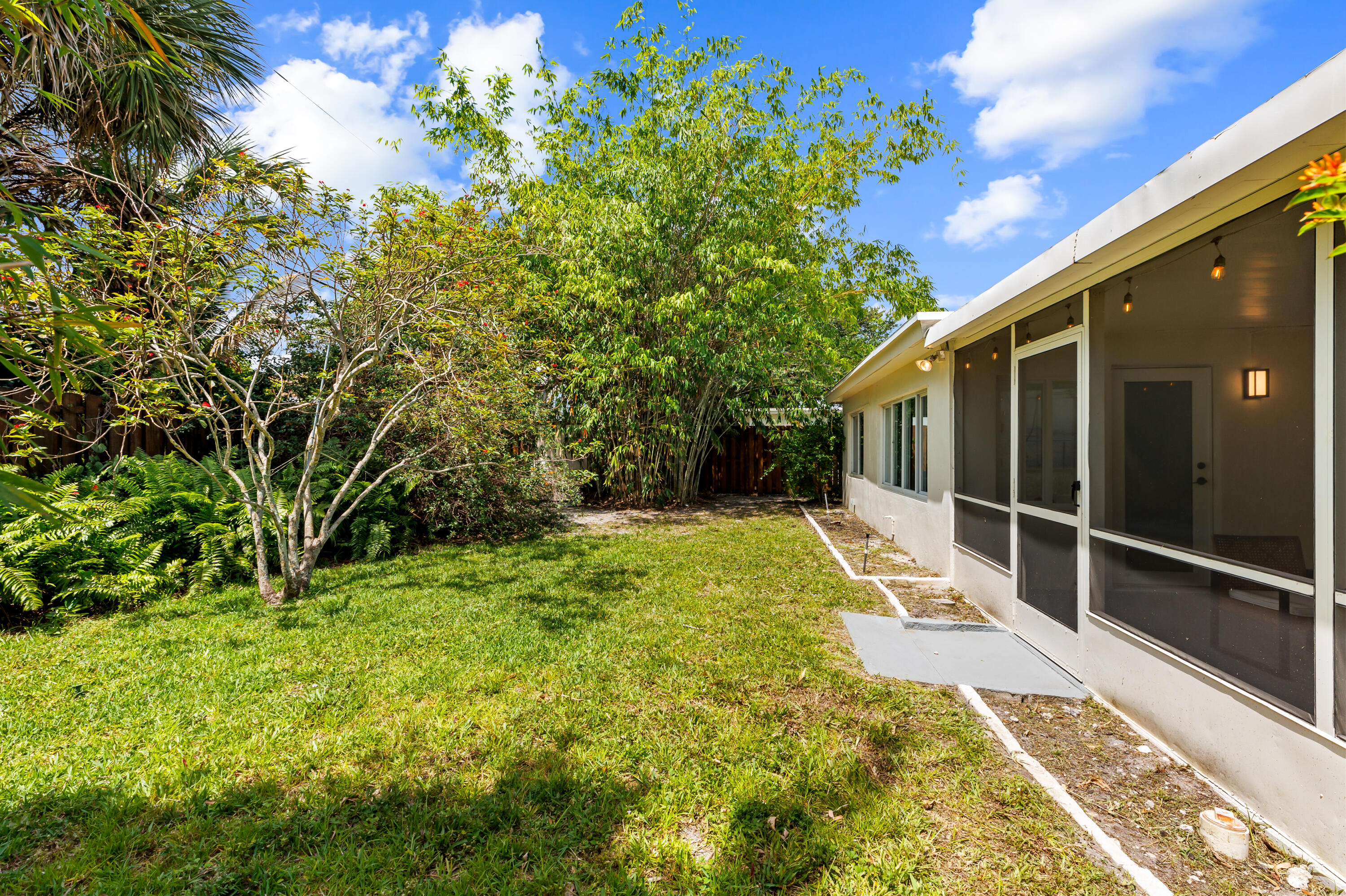 1010 SW 32nd Street