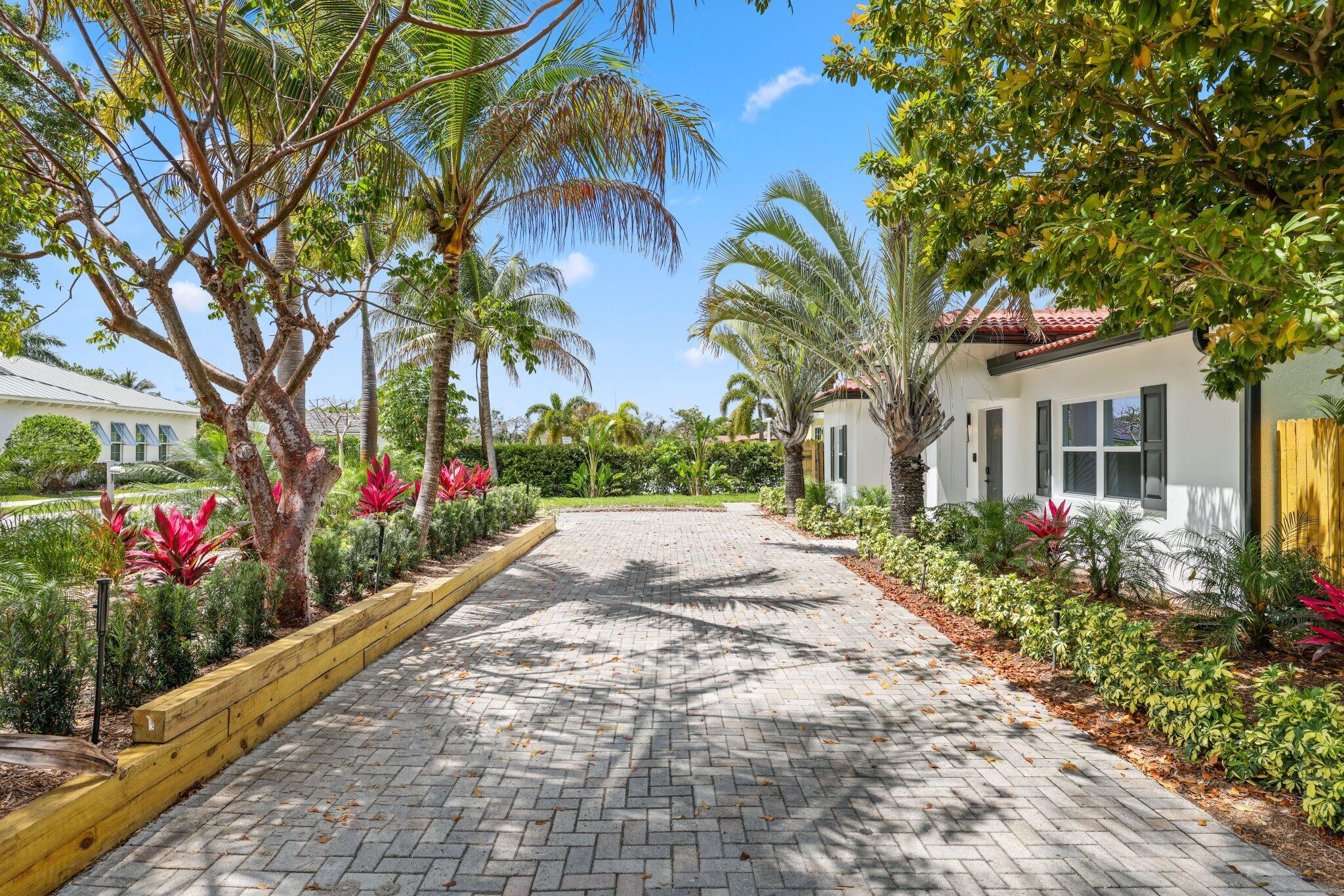 275 NE 16th Street