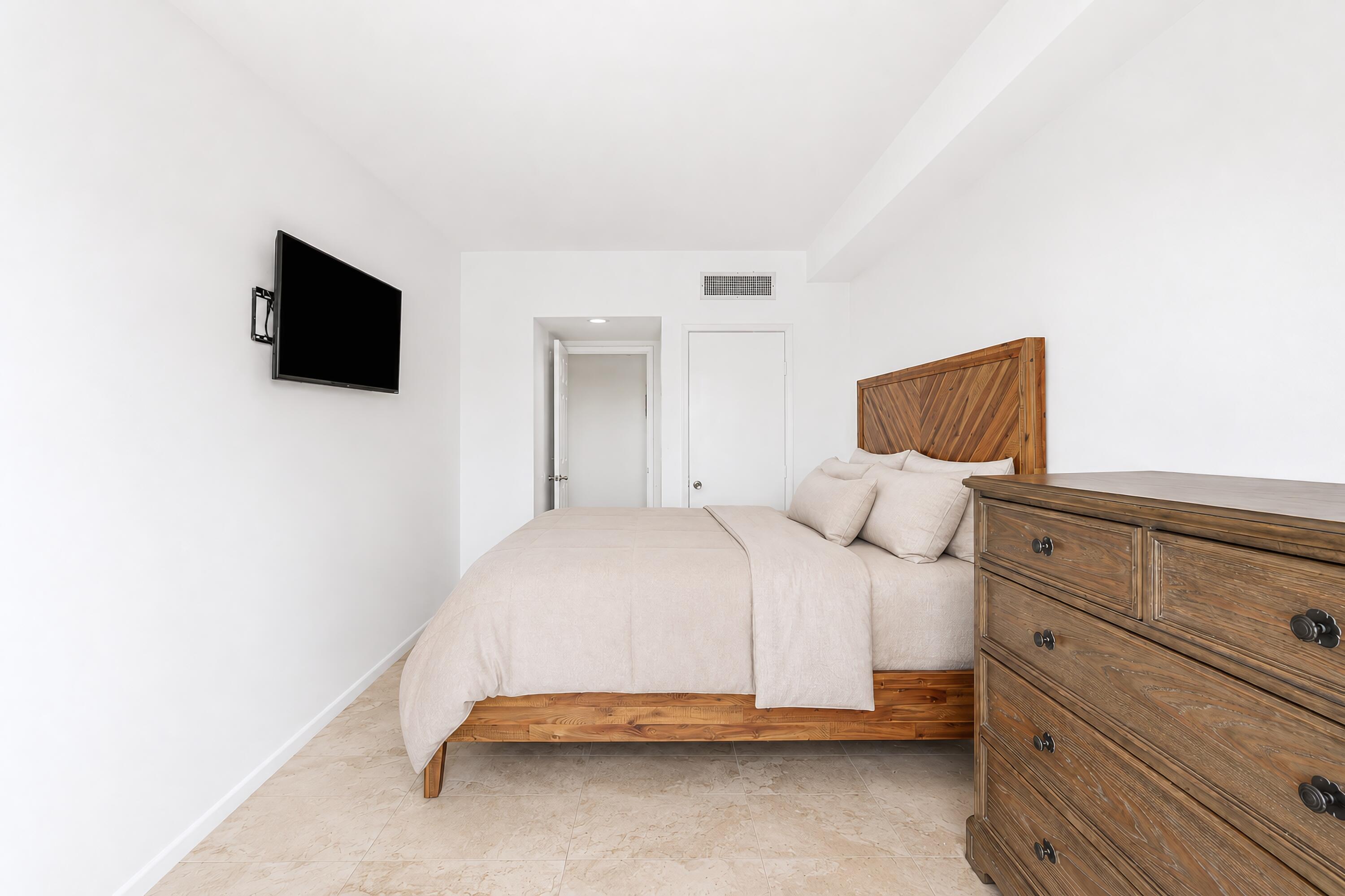 3230 S Ocean Boulevard D-607