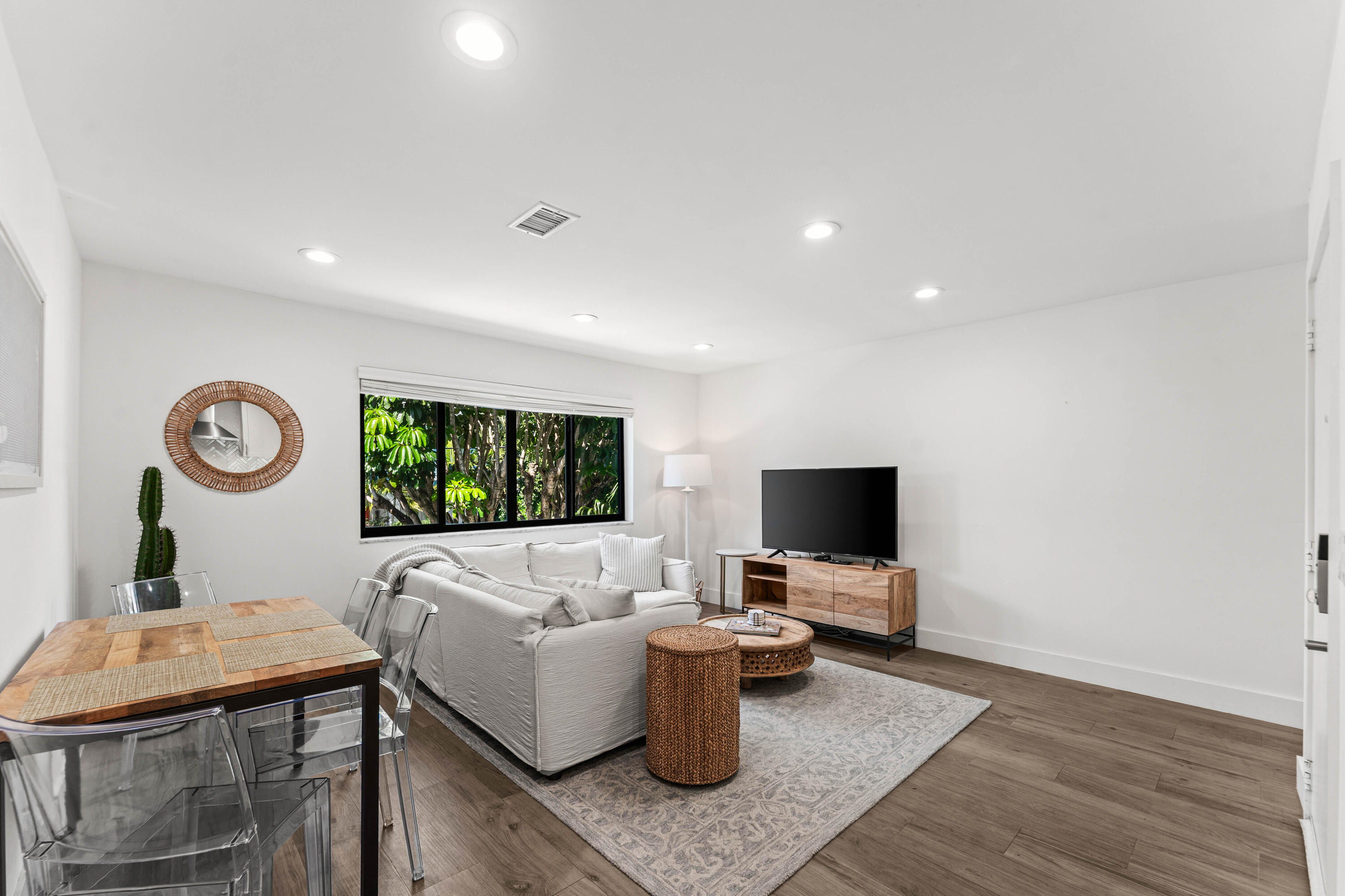 250 S Ocean Boulevard 279