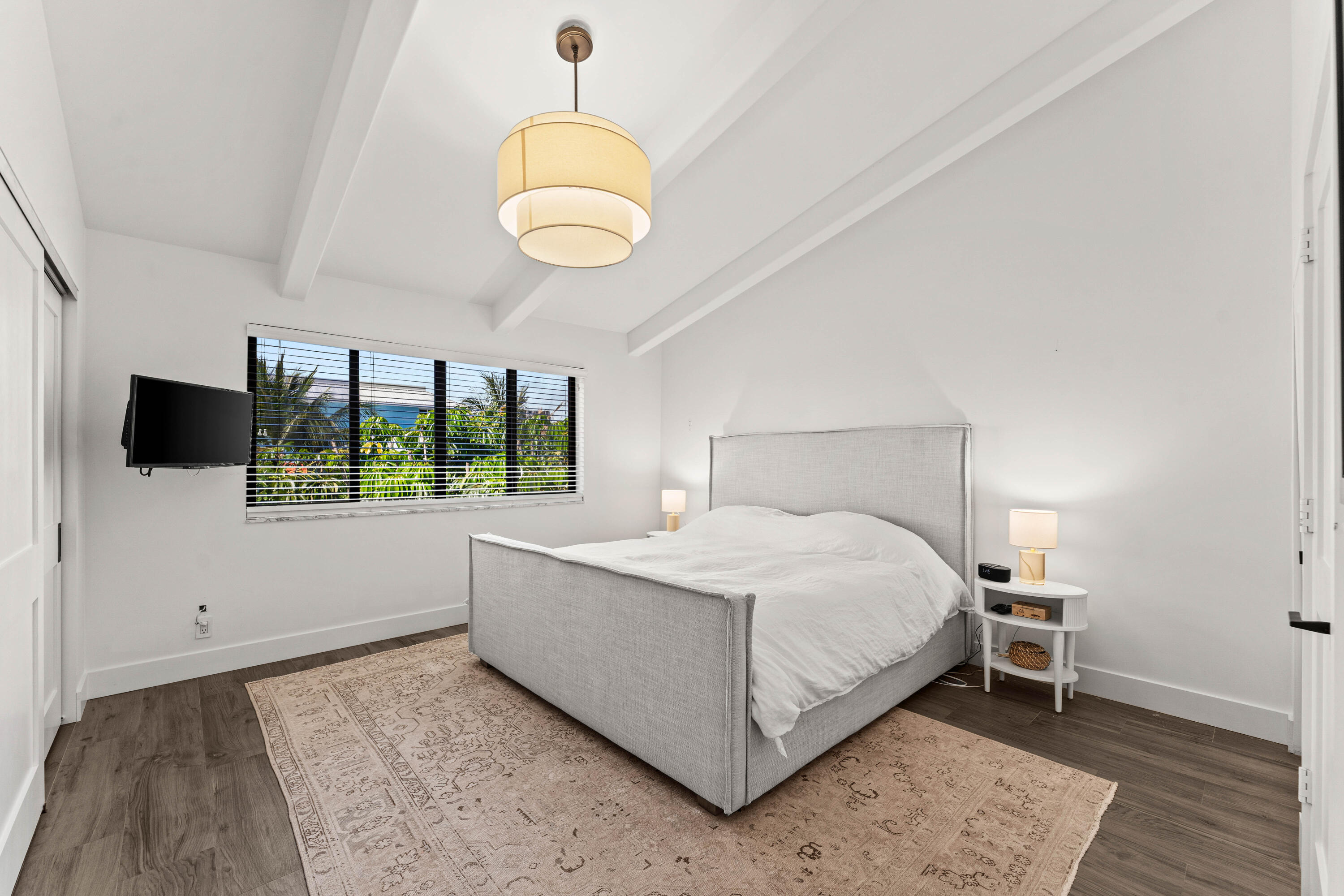250 S Ocean Boulevard 279