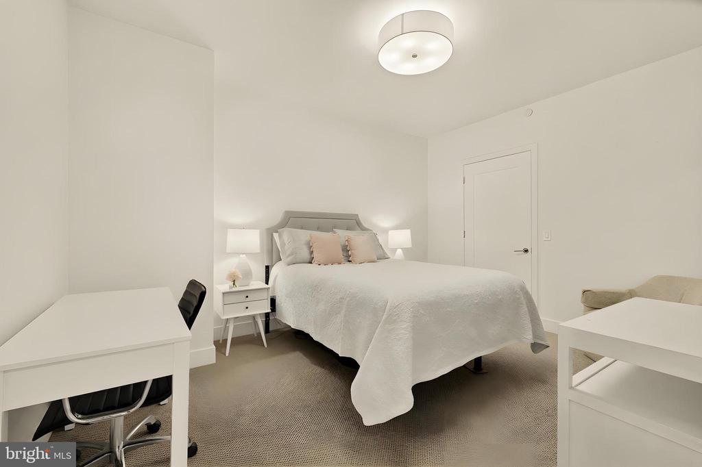 45 SUTTON SQUARE SW 906