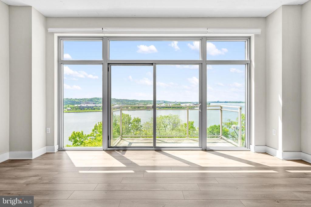 88 V STREET SW 808
