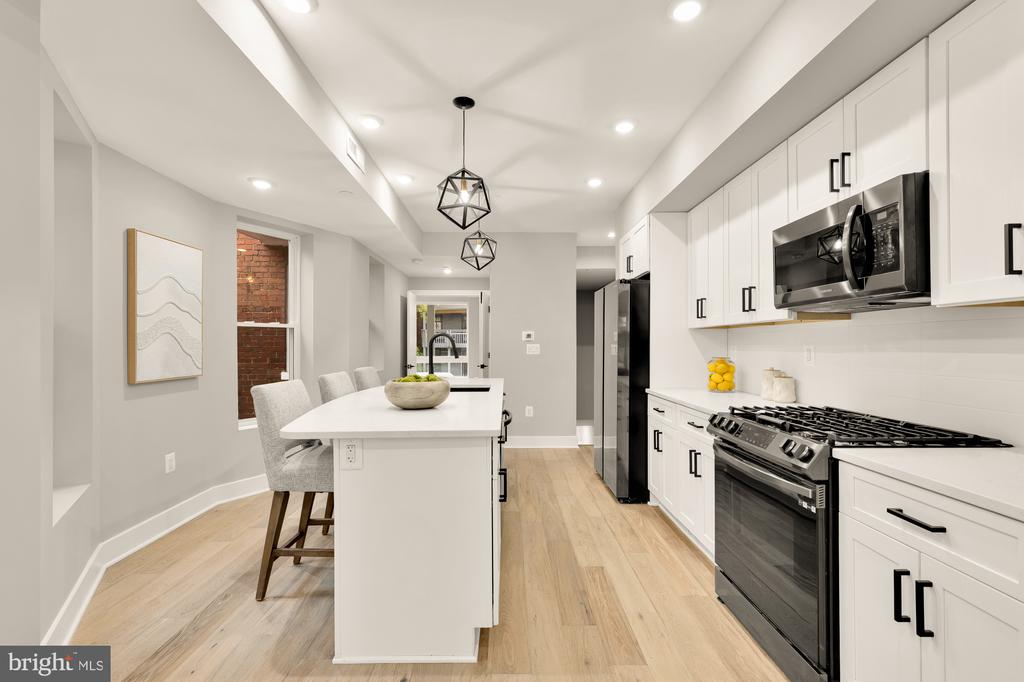 26 TODD PLACE NE 2