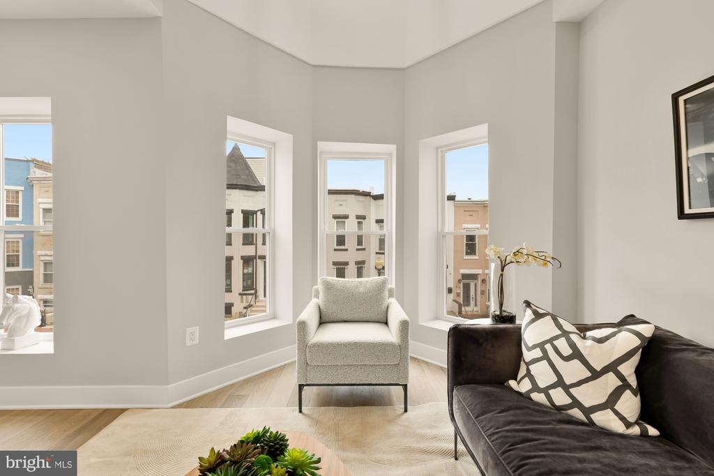 26 TODD PLACE NE 2