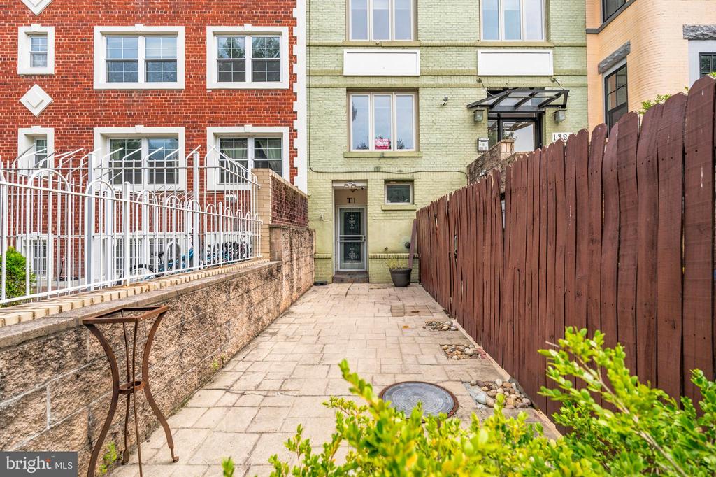 1321 EUCLID STREET NW T1