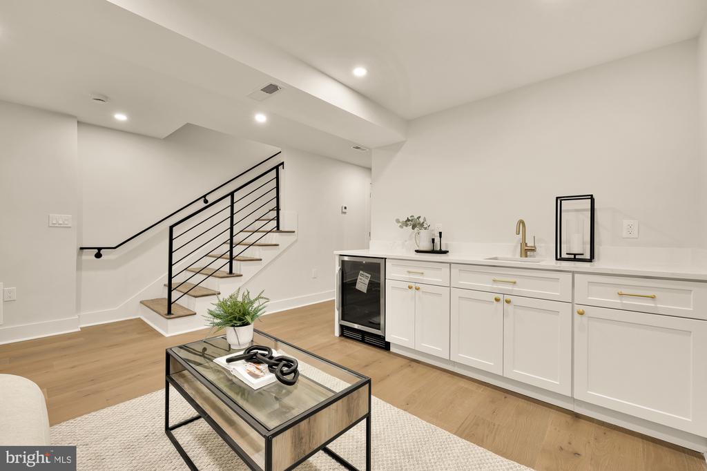 1430 BRENTWOOD ROAD NE