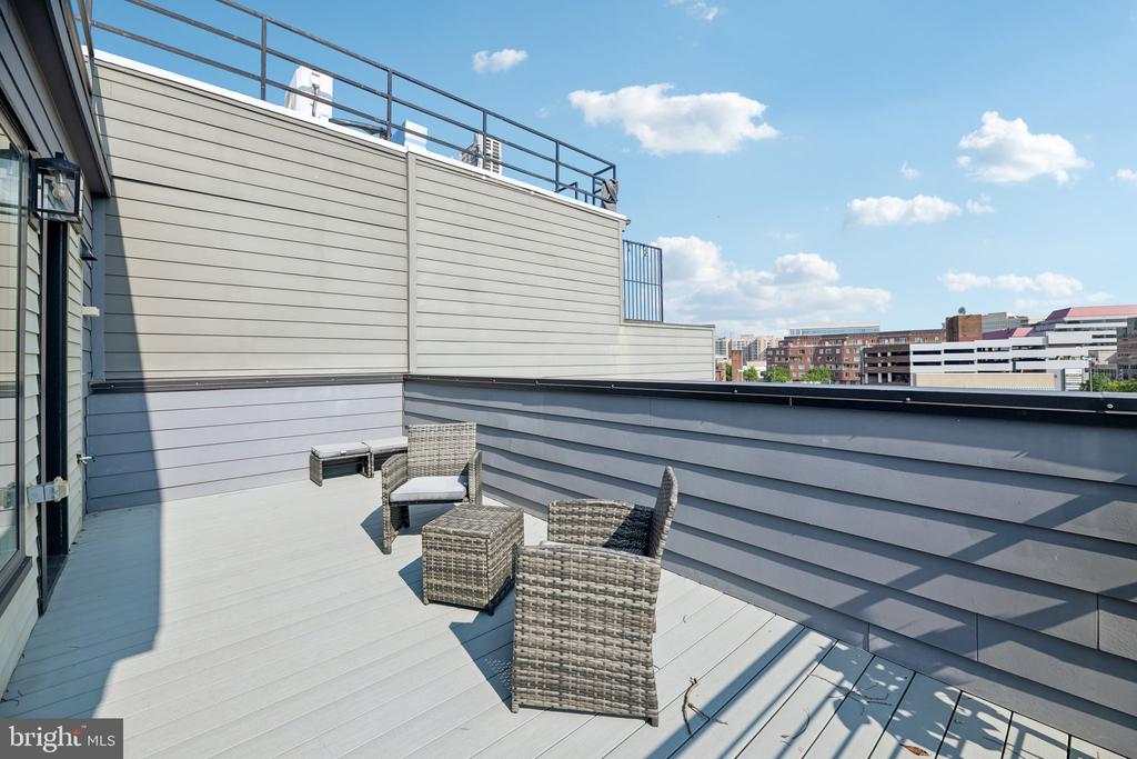4315 HARRISON STREET NW Unit: 8