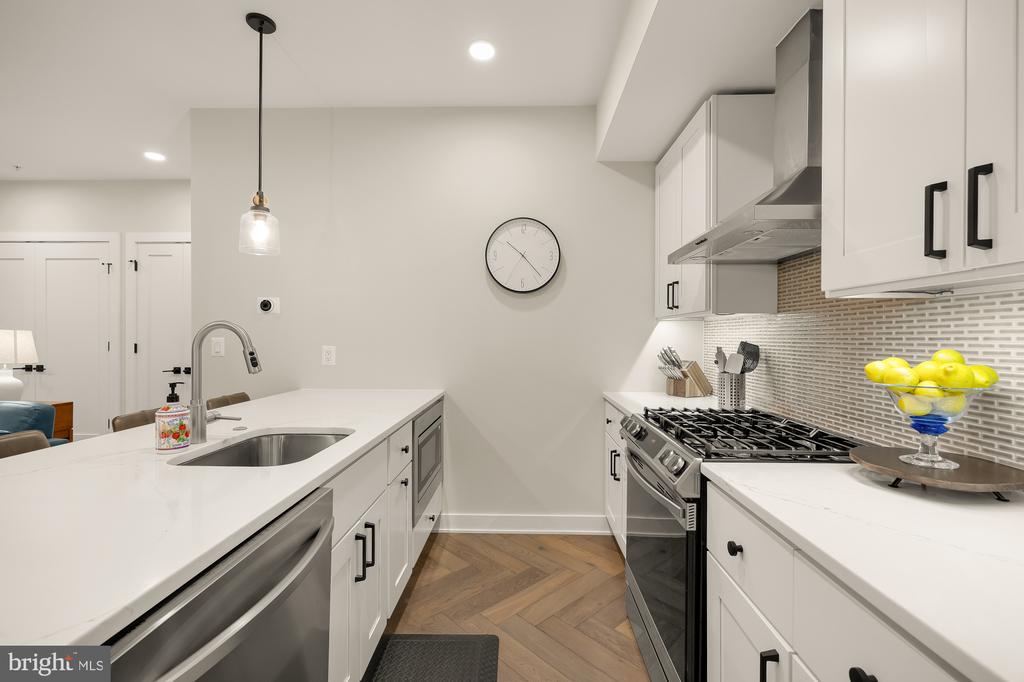 4315 HARRISON STREET NW Unit: 1