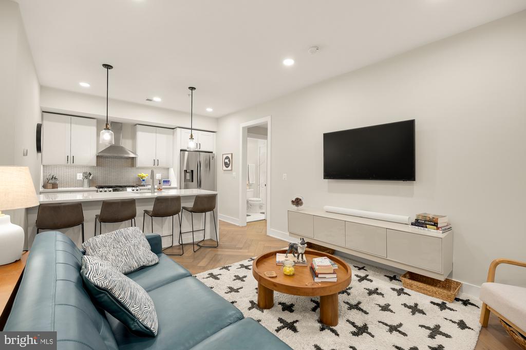 4315 HARRISON STREET NW Unit: 1