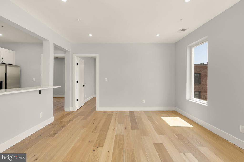 3215 MOUNT PLEASANT STREET NW Unit: 301