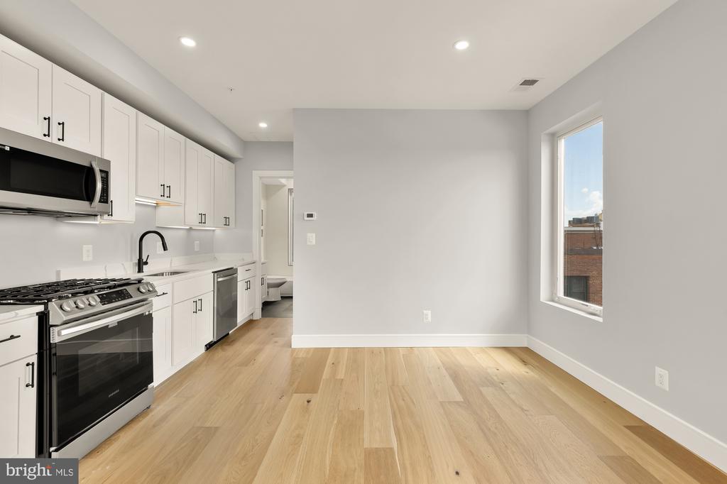 3215 MOUNT PLEASANT STREET NW Unit: 401