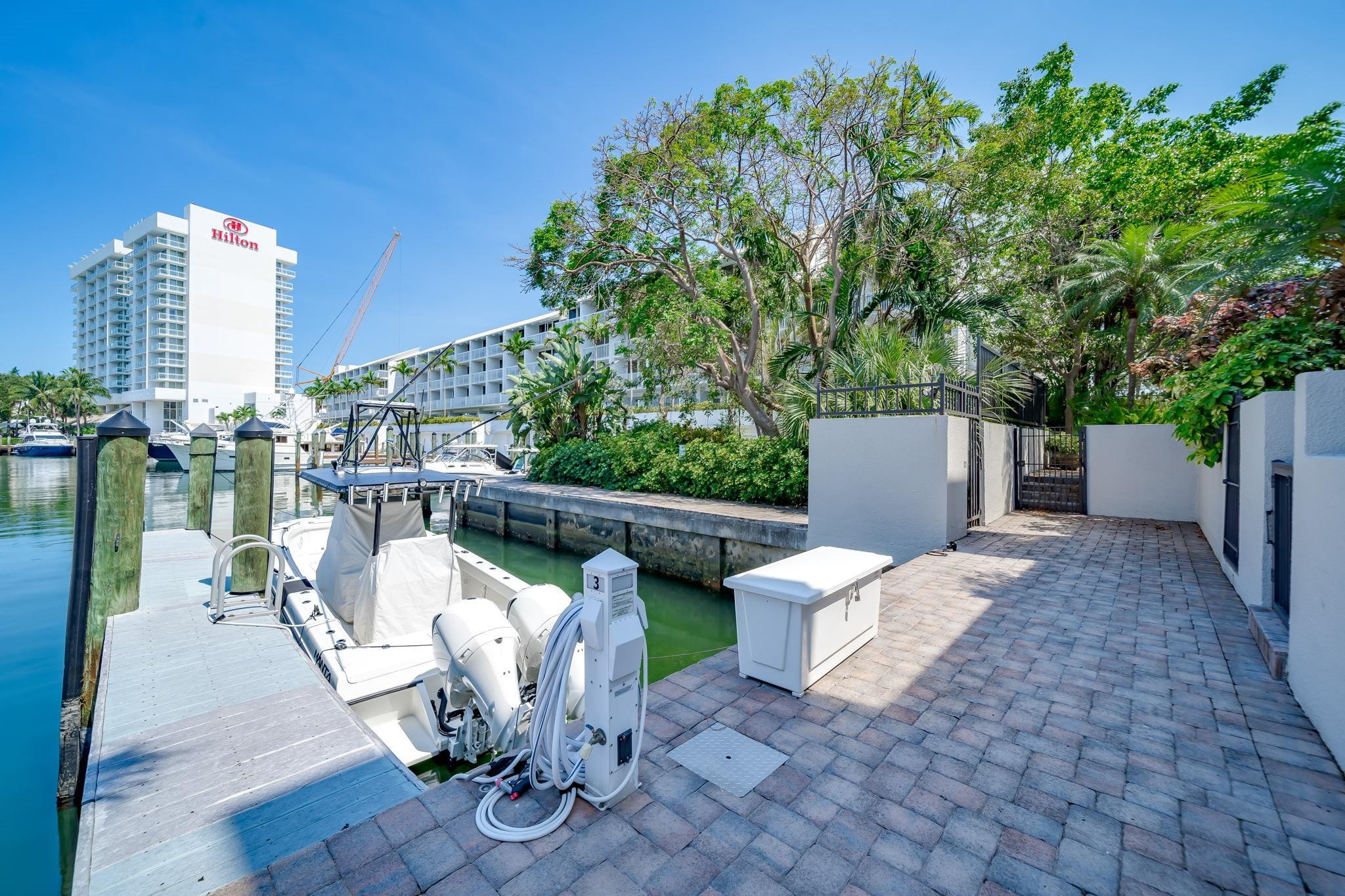 3 Portside Dr 3
