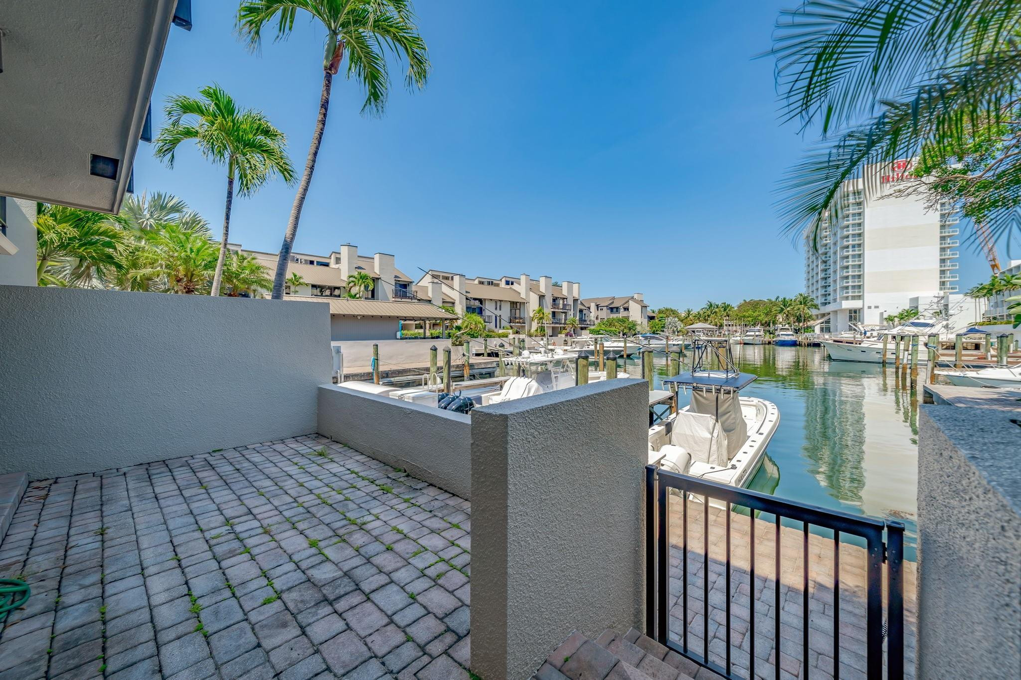 3 Portside Dr 3