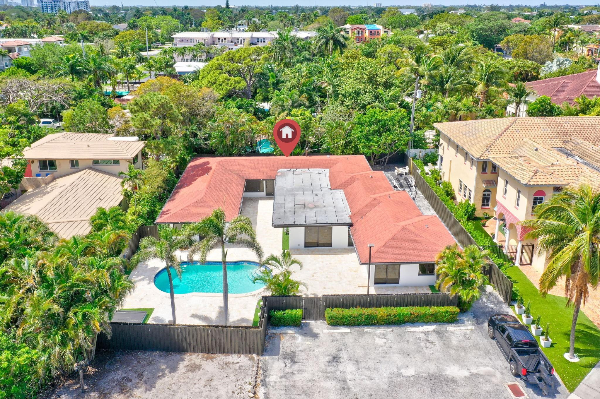 1411 Bayview Dr