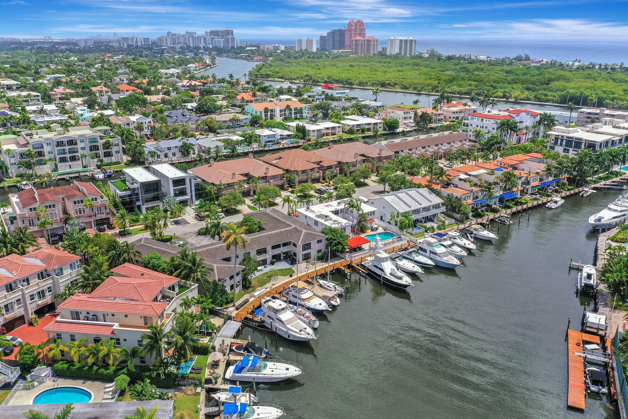 1368 BAYVIEW DR