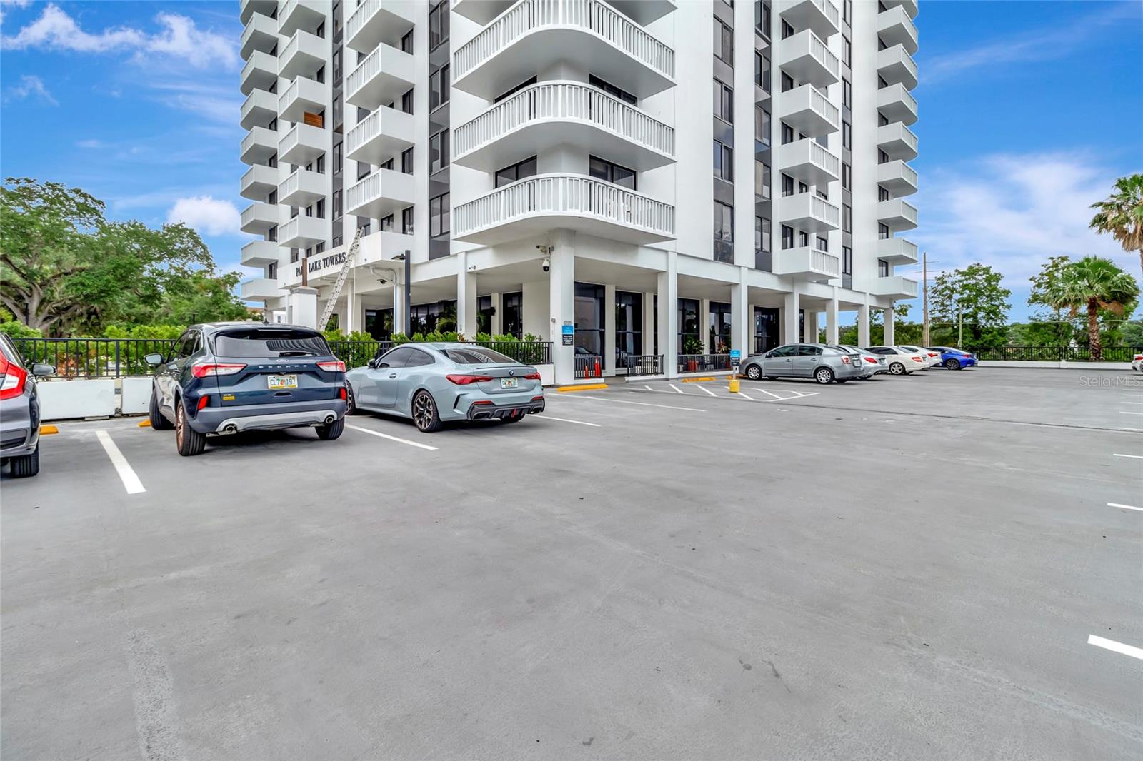 400 E COLONIAL DR #1609