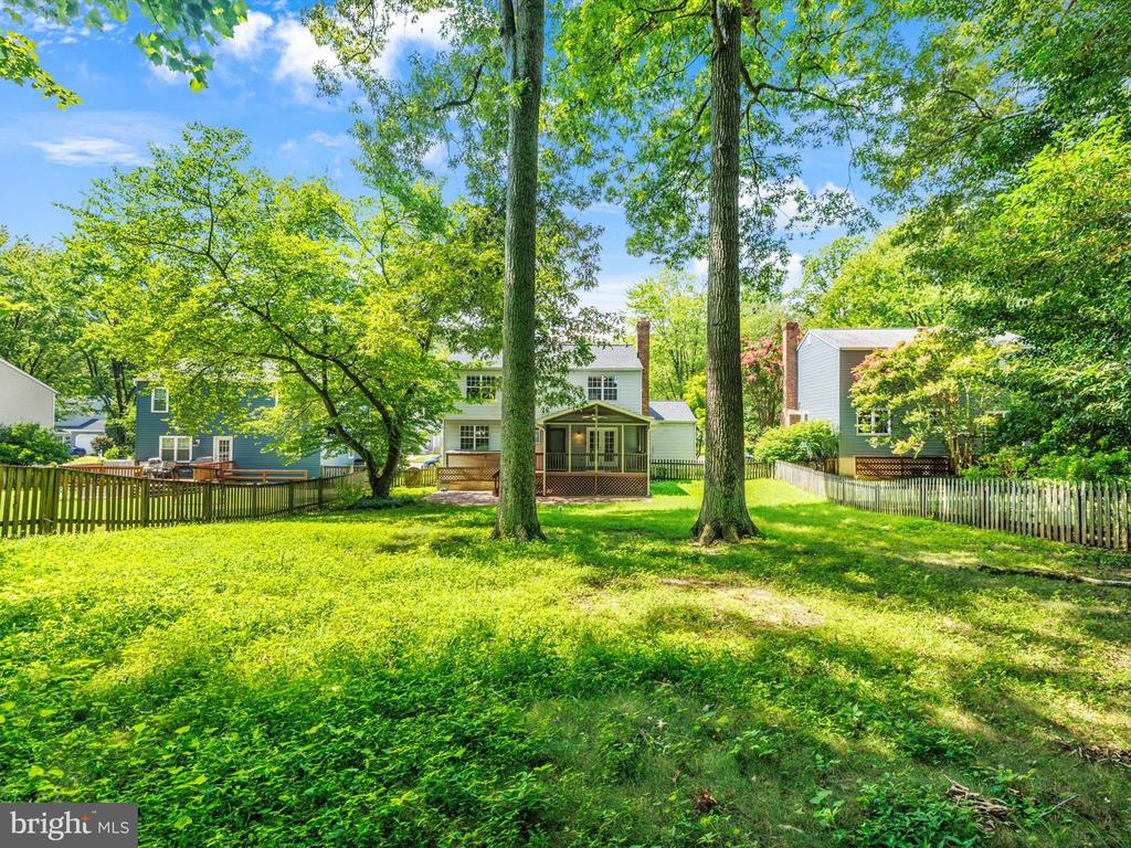 3228 BLACKWALNUT DRIVE